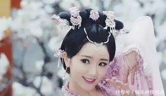 毛晓彤在锦绣未央中9个造型,导演怕是对姿色普通有什么误会
