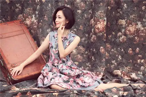 许榕真长歌行中扮谨夫人,曾出演过锦绣未央,父亲是国家一级演员
