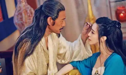 他跟宫女欢快,酒醒后发现身边是妃子,为保命造反成为皇帝
