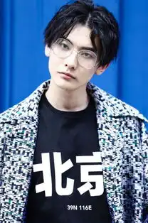 艳压黄子韬的剧组新人t女星发好友丑图c男星站台抢c位出轨男自恋实锤

