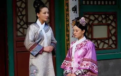 甄嬛传槿汐到甄嬛的身边服侍是巧合吗其实是她下的一盘棋
