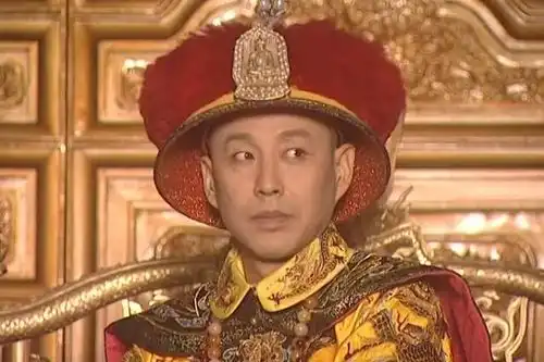 从贵妃被贬去刷马桶,死后却被尊为皇后,容妃命运为何如此曲折

