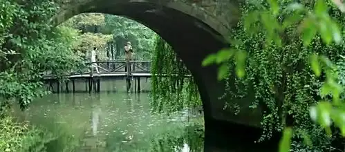 娱乐麻雀曝520版片花李易峰周冬雨乱世儿女情
