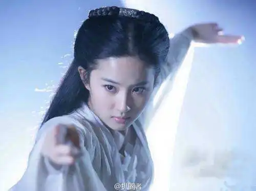女星们卸妆了她这颜值也太耐打了,不化妆比化妆还要漂亮

