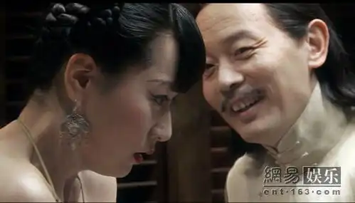 让子弹飞四美女曝光白冰遭葛优偷吻
