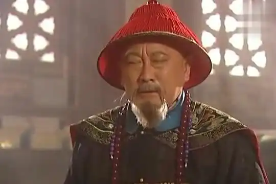 康熙王朝水师攻台失败,索额图怪罪姚启圣,被皇上连降两级