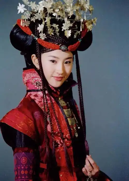 刘亦菲时隔12年回归电视荧屏,搭档井柏然演民国悬疑剧,你们期待吗
