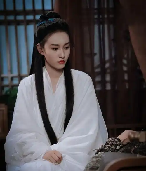 最新神雕电影即将上映,多位巨星加盟,小龙女剧照引争议
