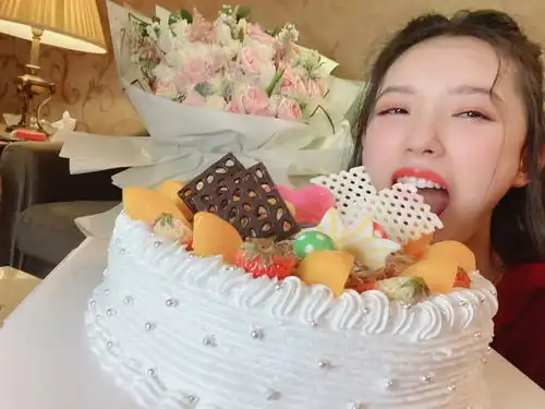 林允doki超全的林允资讯粉丝直播活动集合
