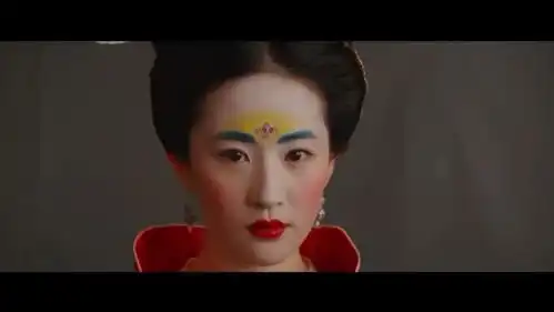 花木兰刘亦菲试妆花絮既能娇柔可爱也能英气外露

