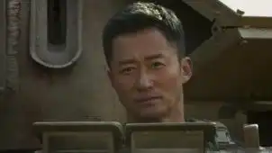 战狼2吴刚苦练单手换弹夹特辑

