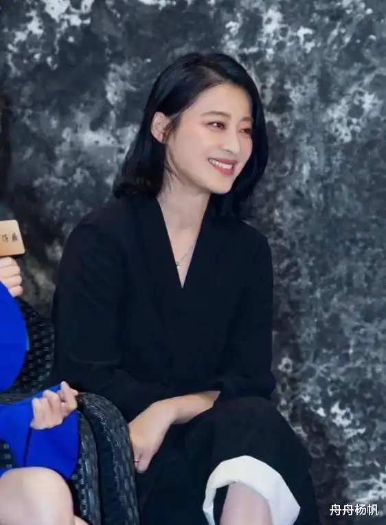 45岁梅婷,从126斤减到96斤,直言减肥方法很简单
