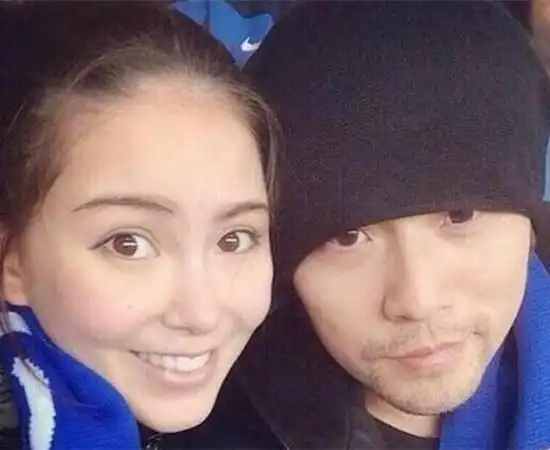 周杰伦老婆变身国际武打明星,巨石强森都害怕这表演不觉得尬么
