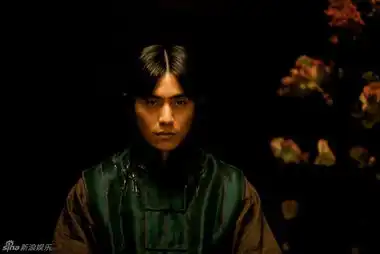 幻灯图陈坤子弹剧照演狠角色获姜文称赞
