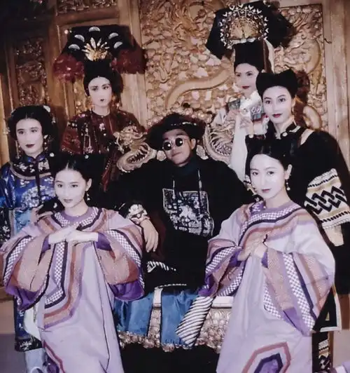 张一山鹿鼎记定档央视,绿帽造型太雷人,七个老婆倾国倾城
