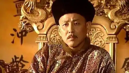 皇帝想杀他,他赶紧让妻子举报他谋反,竟让他被无罪释放
