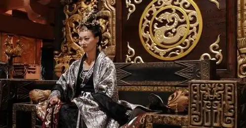 盘点七国女王造型,有霸气有惊艳的,你最喜欢哪一个呢
