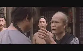 林正英人吓人剧照
