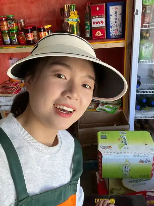 月入一万,我真在阿勒泰开了个小卖部
