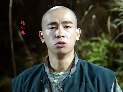 9版鹿鼎记韦小宝年龄对比,张一山28算年轻,女扮男装的她仅17
