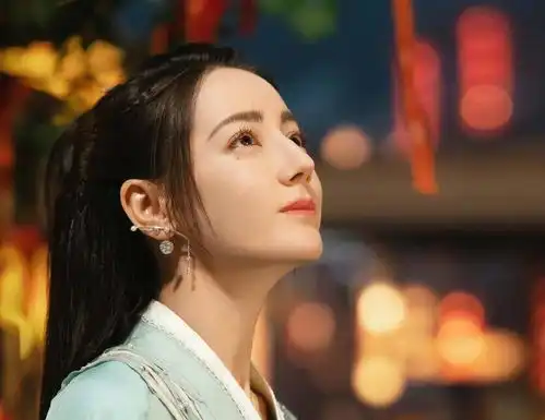 与君初相识剧照迪丽热巴