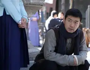 邢佳栋麻雀春天杀青演绎屌丝男的革命
