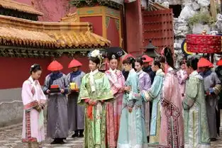 甄嬛传甄嬛华妃皇后剧照
