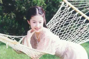 刘亦菲15岁剧照美艳动人,打败女一董洁,真不得了