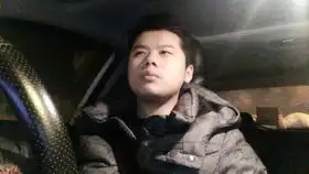 厨房小伙购买300包槟榔只为录制视频亏大了