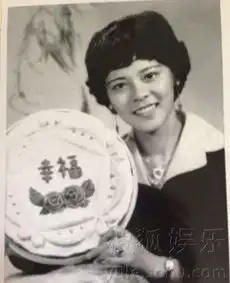 孙俪晒母亲年轻靓照获粉丝盛赞美人
