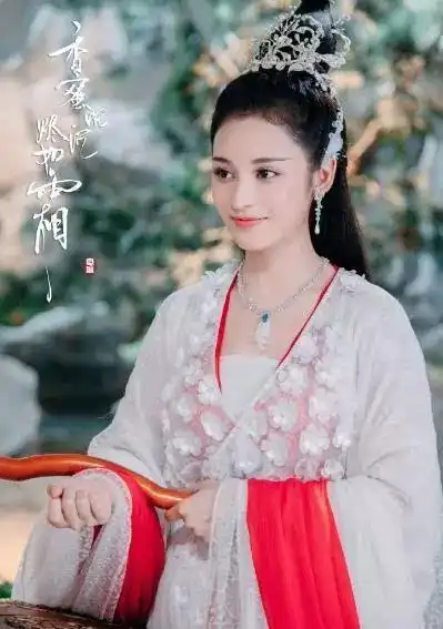 家有儿女小雨新剧照曝光胖到吊威亚吃力网曝演的是沉香
