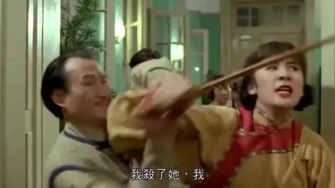 新僵尸先生,一听要见莲妹,英叔瞬间换好衣服,西装革履还挺帅1
