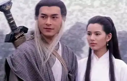 神雕侠侣杨过和偏执的小龙女在一起,是真爱还是另有隐情
