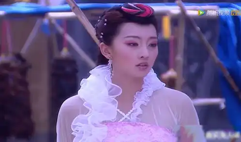 欢天喜地七仙女中,七仙女的穿衣有多时尚丝线做舞衣银耳边做领
