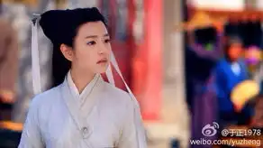 神雕再曝剧照包子脸小龙女陈妍希渔网手套抢镜

