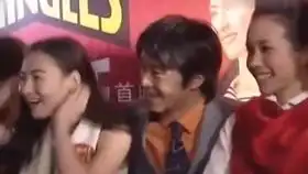 周星驰张柏芝同台路演周星驰携张柏芝在广州长隆为新作品新喜剧之王做宣传
