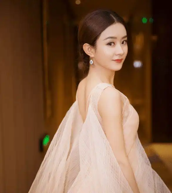 娱乐圈中公认五位未整容过的女星,第五位凭借一张照片家喻户晓
