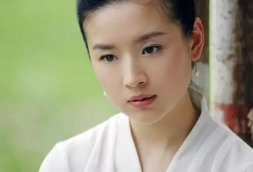 娱乐圈最可惜的绝色美女刘亦菲李若彤上榜
