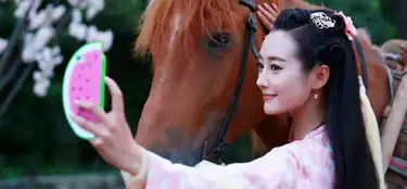 花千骨霓漫天李纯新造型首曝演绎三国侠女
