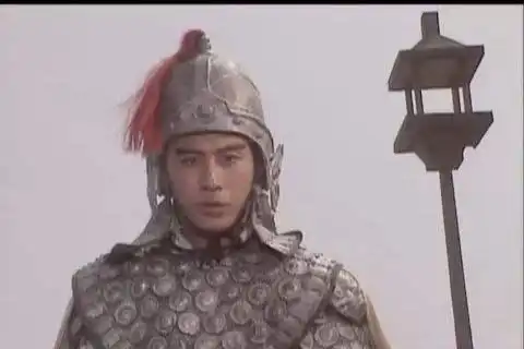 旧版三国演义的赵云,为什么要由三个人来演,一个不行吗
