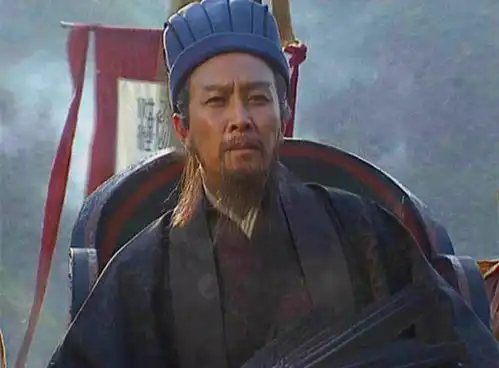 曹操依靠盗墓筹集钱粮,那刘备如何应付军队开销暴露其枭雄本性
