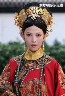 甄嬛传皇后为何每晚卸妆是自己摘耳环原来古代正妻是这样的
