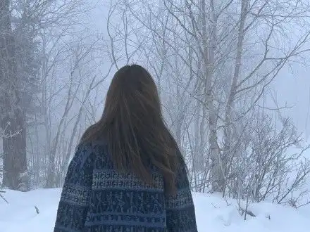 组图虞书欣晒冬日雪景大片氛围感好似电影情书剧照
