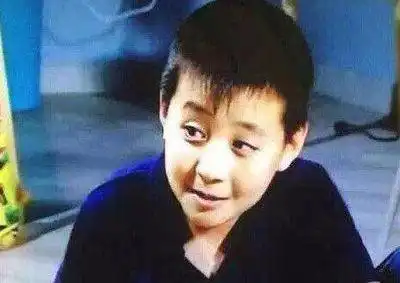 家有儿女刘星最好朋友键盘婚礼现场,果然没看错他一直很帅