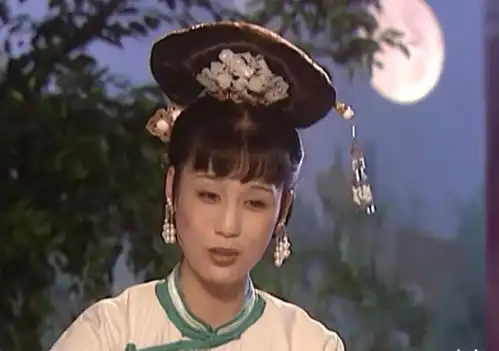 荣妃马佳氏和康熙姐弟恋恩爱异常,10年生6胎,晚年却遭厌弃

