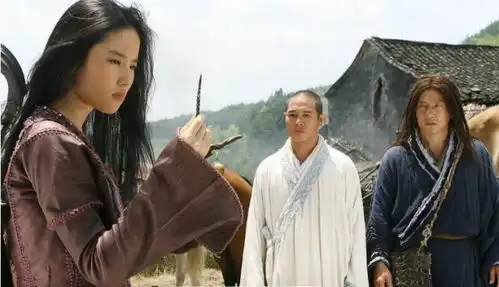 李连杰眼光毒辣看好刘亦菲,如今花木兰确认巩俐为她作配
