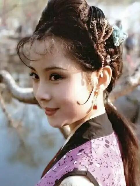87版红楼梦十二美黛玉排名第二袭人垫底
