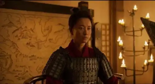 把烂牌打出王炸归来的大鹏,一出手就是国产喜剧天花板

