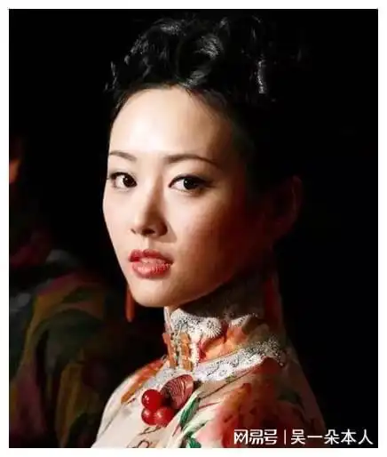 赔上一套房当谋女郎,和马頔姐弟恋,李纯的10年反派被周迅洗白了
