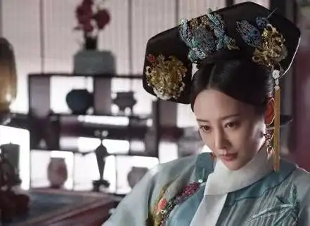 延禧攻略吴谨言和如懿传李纯,到底谁的旗袍造型更惊艳

